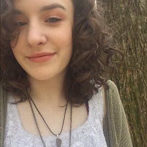 Meet your Posher, Maddie